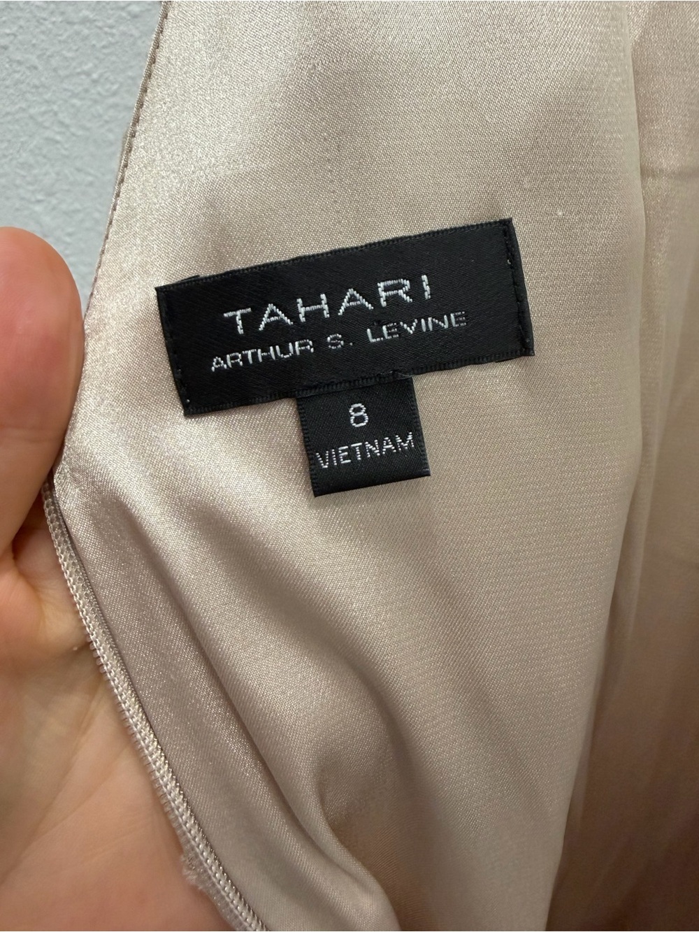 Tahari Arthur S. Levine Champagne Floral Satin Gown – Size 8 - Picture 11 of 13